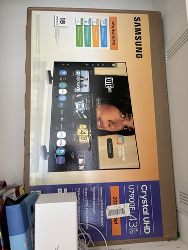Samsung 43 in Crystal UHD 4K LED TV - photo 4