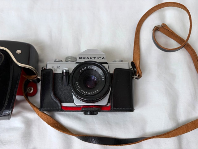 Praktica L2 SLR Film Camera with Domiplan 50mm f/2 M42 Lens - photo 2