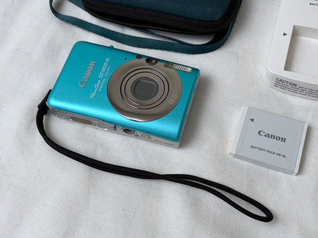 Canon PowerShot SD1200 IS Digital Pocket Camera (Blue) - photo 2
