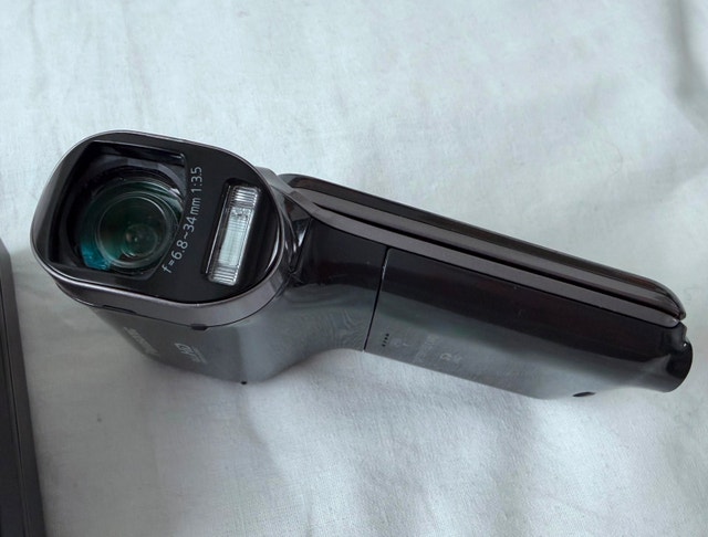 Panasonic HX-DC2 Handheld Camcorder - photo 2