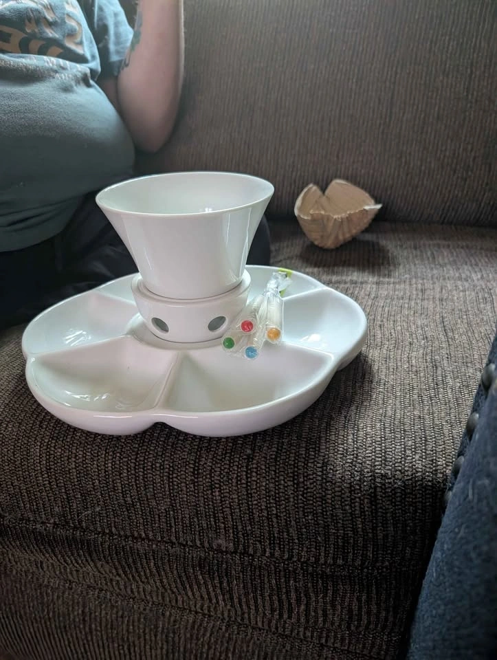 Flower Fondue Set - photo 2