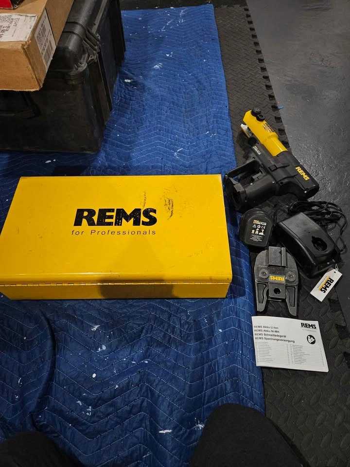 REMS-AKKU PIPE PRESS CORDLESS - photo 3