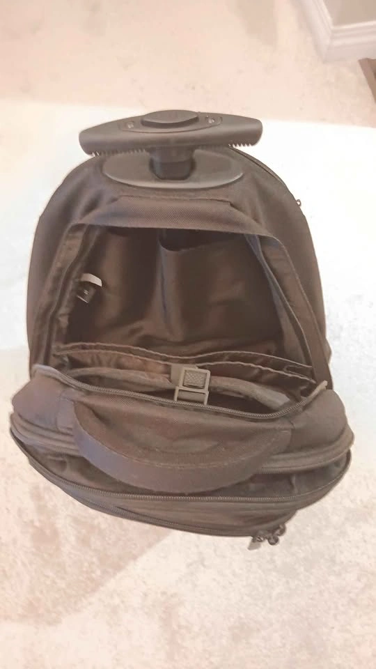 Backpack with Wheels - photo 3