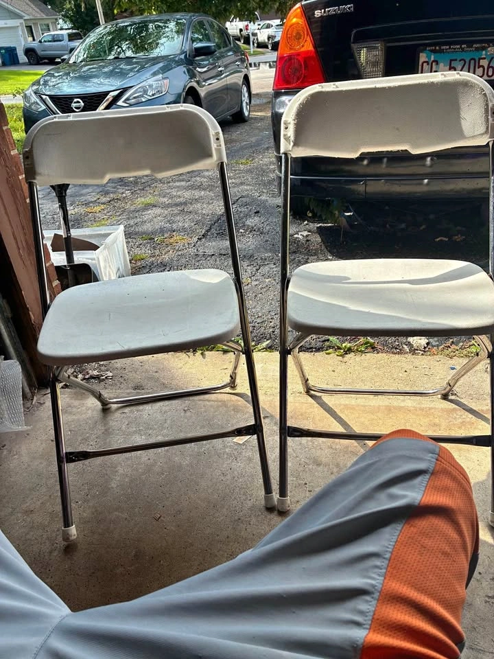 White folding chairs
