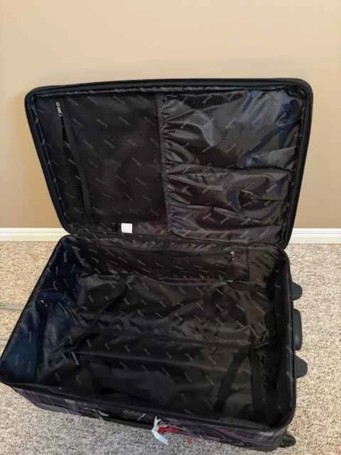 Dionite Geometric Plaid Rolling Suitcase - photo 2