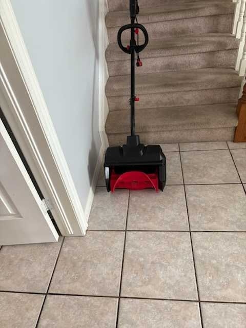 Snow Joe electric corded shovel - photo 2