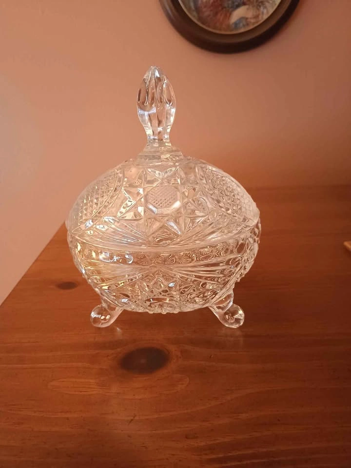 Vintage Crystal Footed, Covered Candy Dish / Compote - photo 2