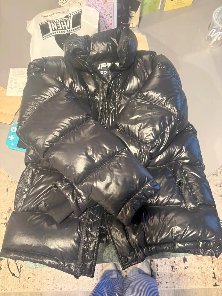 Aritzia The Super Puff Original Jacket Size M