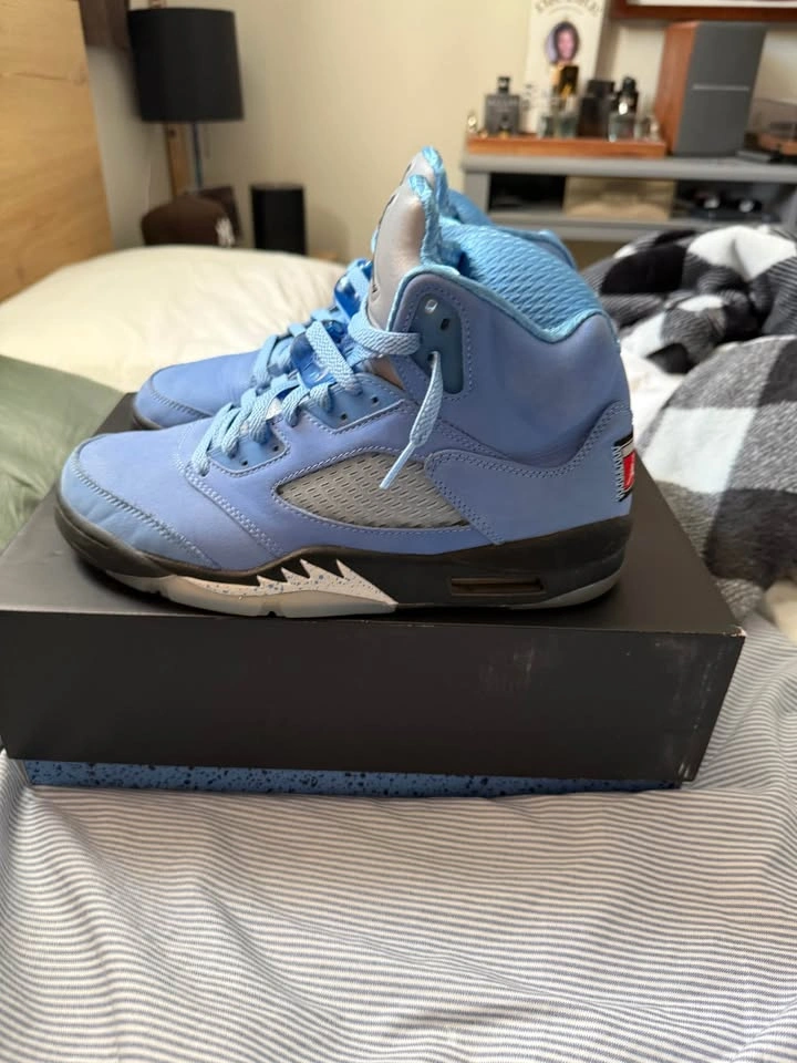 Jordan 5 Retro UNC University Blue SIZE 9 **PICKUP ONLY** - photo 2
