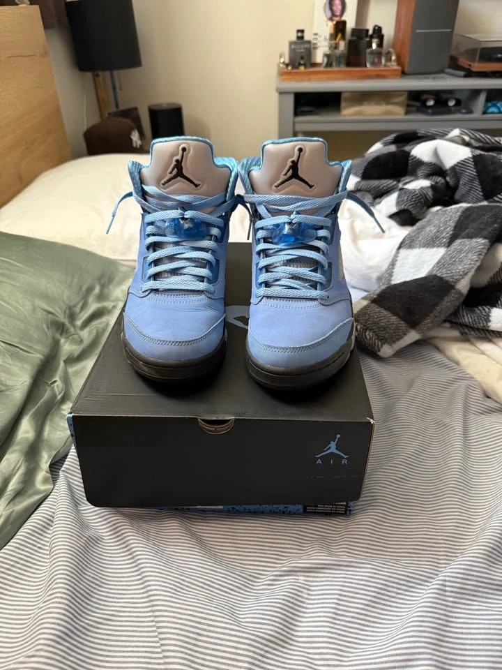 Jordan 5 Retro UNC University Blue SIZE 9 **PICKUP ONLY** - photo 3