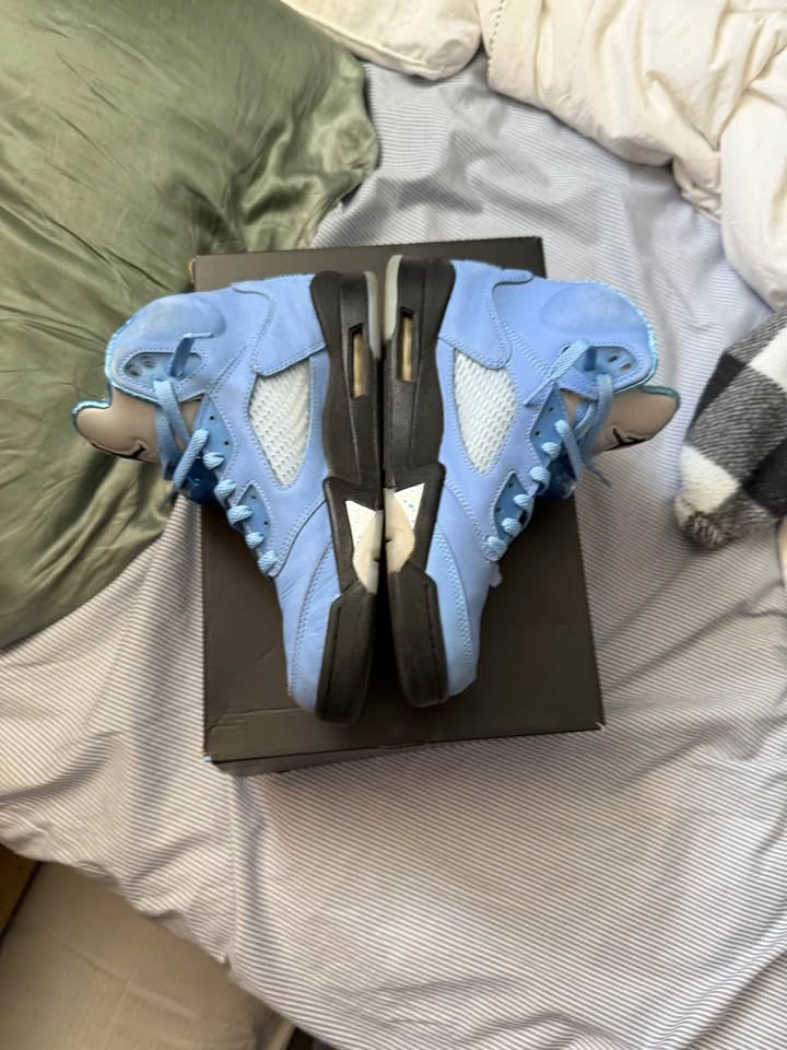 Jordan 5 Retro UNC University Blue SIZE 9 **PICKUP ONLY** - photo 5