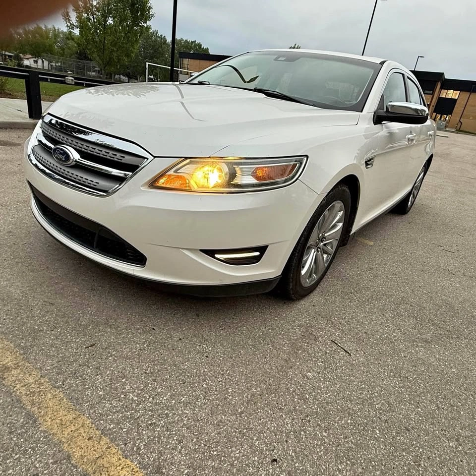 2011 Ford Taurus