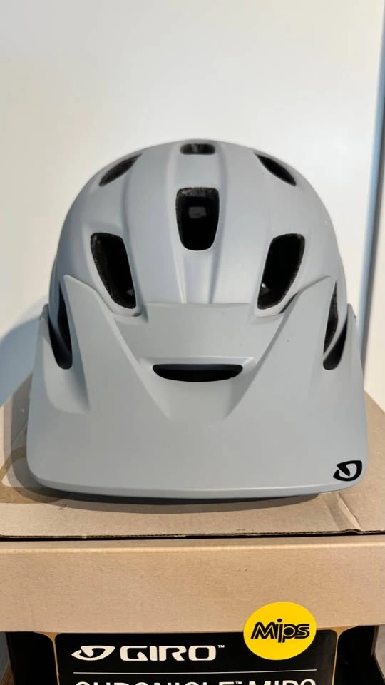Giro Chronicle MIPS Bike Helmet - photo 4