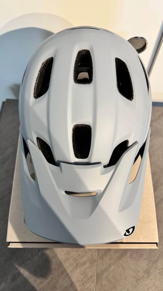 Giro Chronicle MIPS Bike Helmet - photo 5
