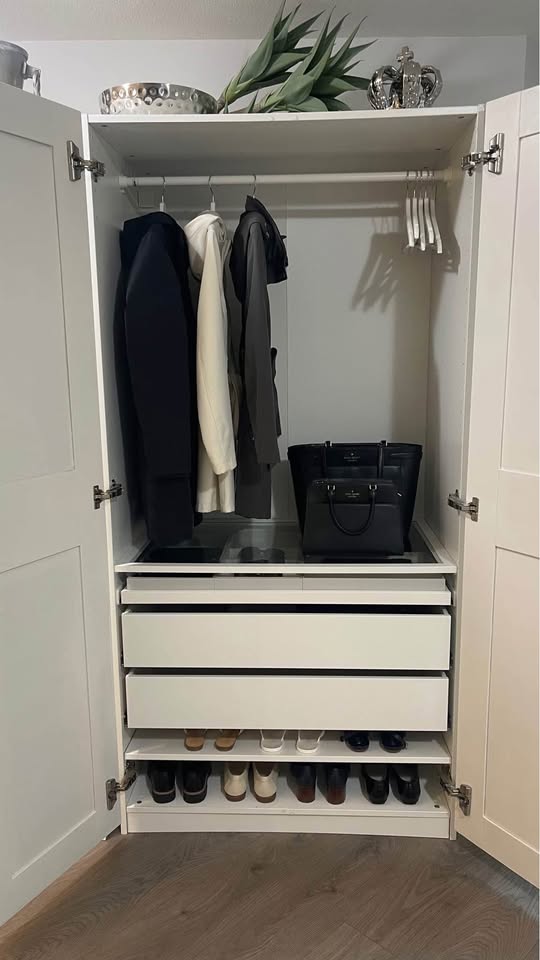 Ikea PAX Wardrobe / Entrance Closet - photo 3