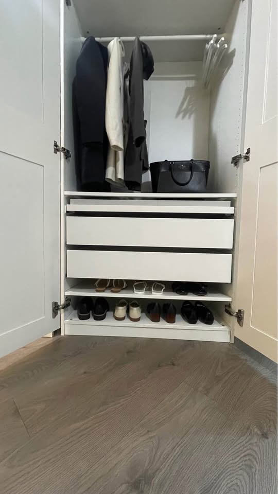 Ikea PAX Wardrobe / Entrance Closet - photo 4