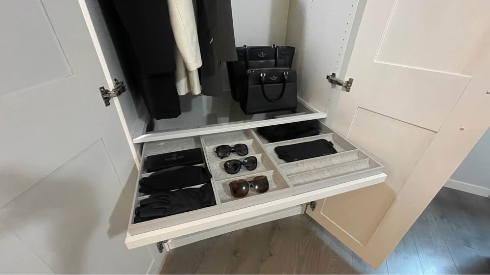 Ikea PAX Wardrobe / Entrance Closet - photo 5