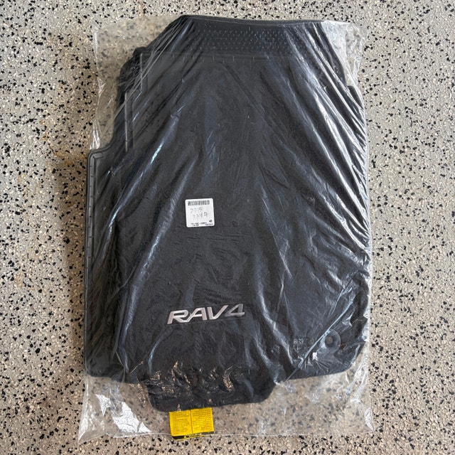 Toyota RAV4 OEM Carpet Floor Mats • 2013–2018 • NEW - photo 5