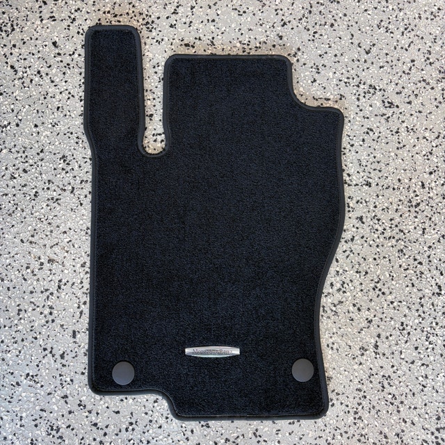 Mercedes OEM Driver Floor Mat • ML350 ML400 ML550 ML63 AMG • NEW