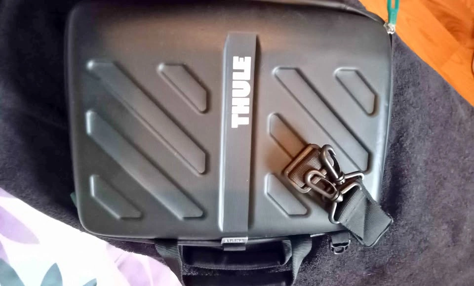 Thule Gauntlet Hard Shell Laptop Case