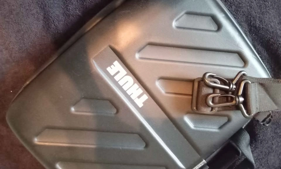 Thule Gauntlet Hard Shell Laptop Case - photo 2