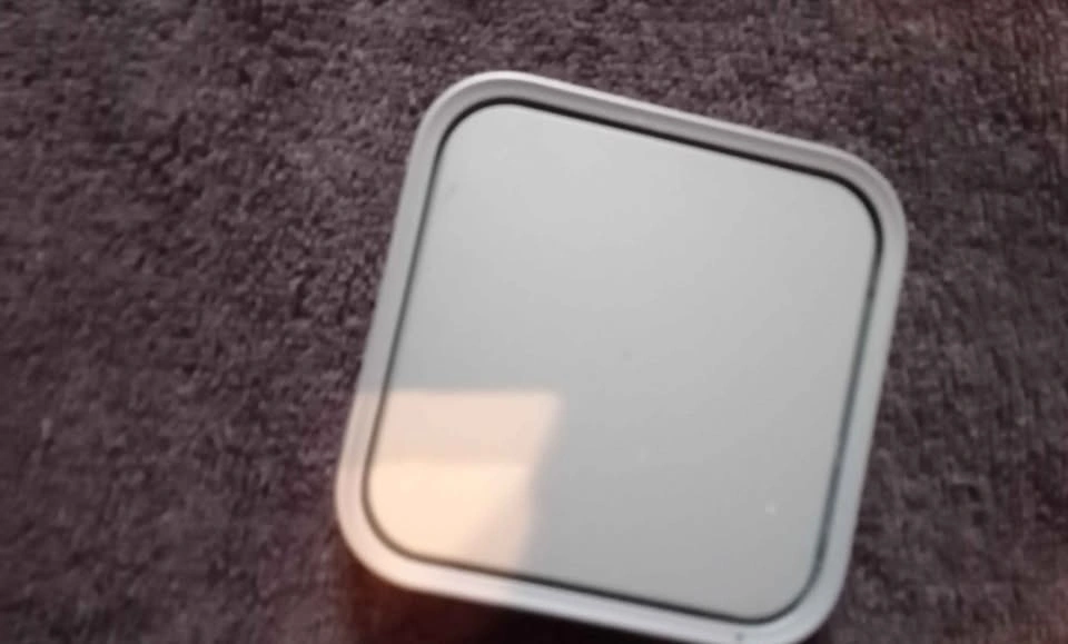 Samsung Wireless Charger Pad EP-P1300 - photo 2