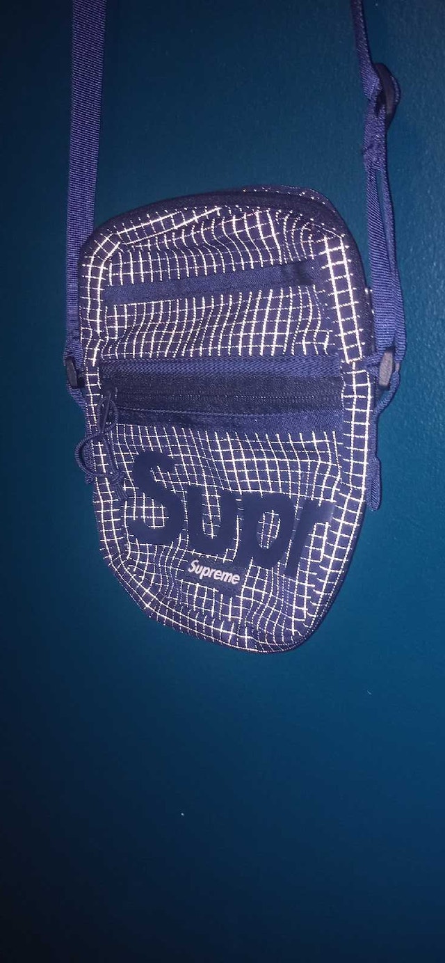Supreme Shoulder Bag - photo 2