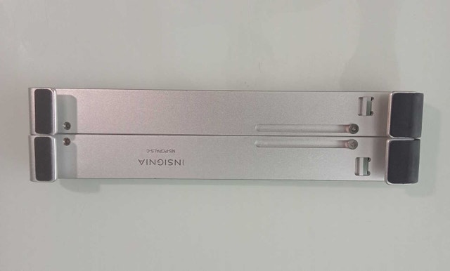 Insignia Laptop Stand - photo 3
