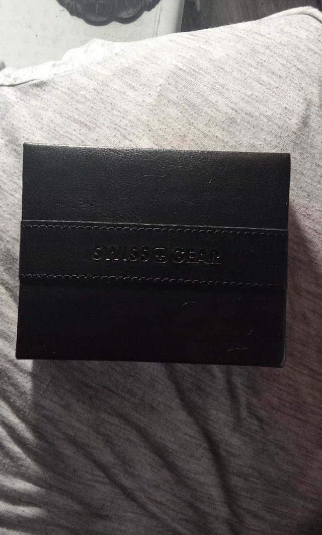 Swiss Gear Wallet - photo 2