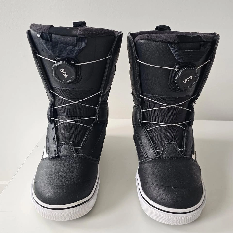 Vans Juvie Linerless Snowboard Boots – Youth Size 6 – BOA - photo 4