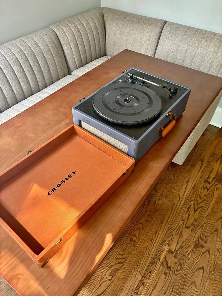 Crosley Cruiser Portable Turntable Record Player – Blue & Brown