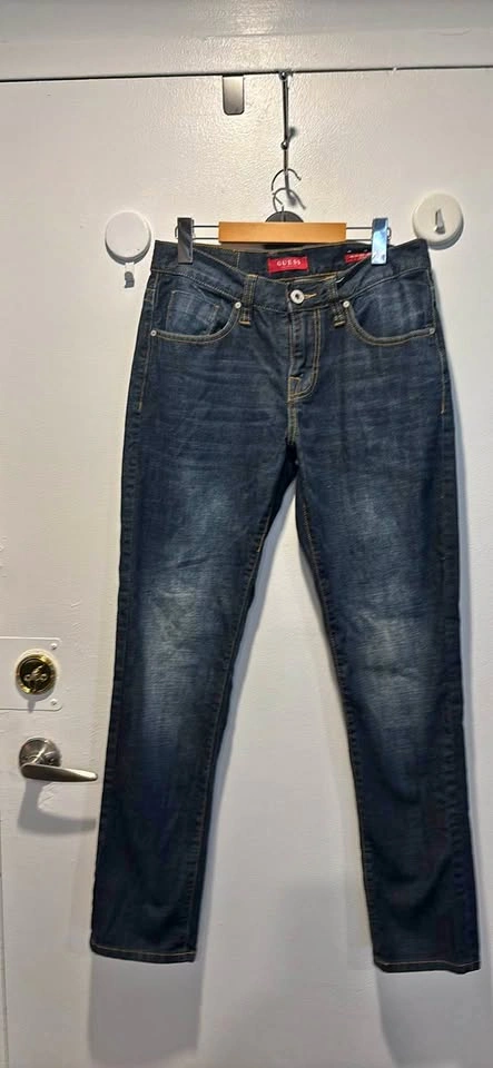 Men’s Guess jeans