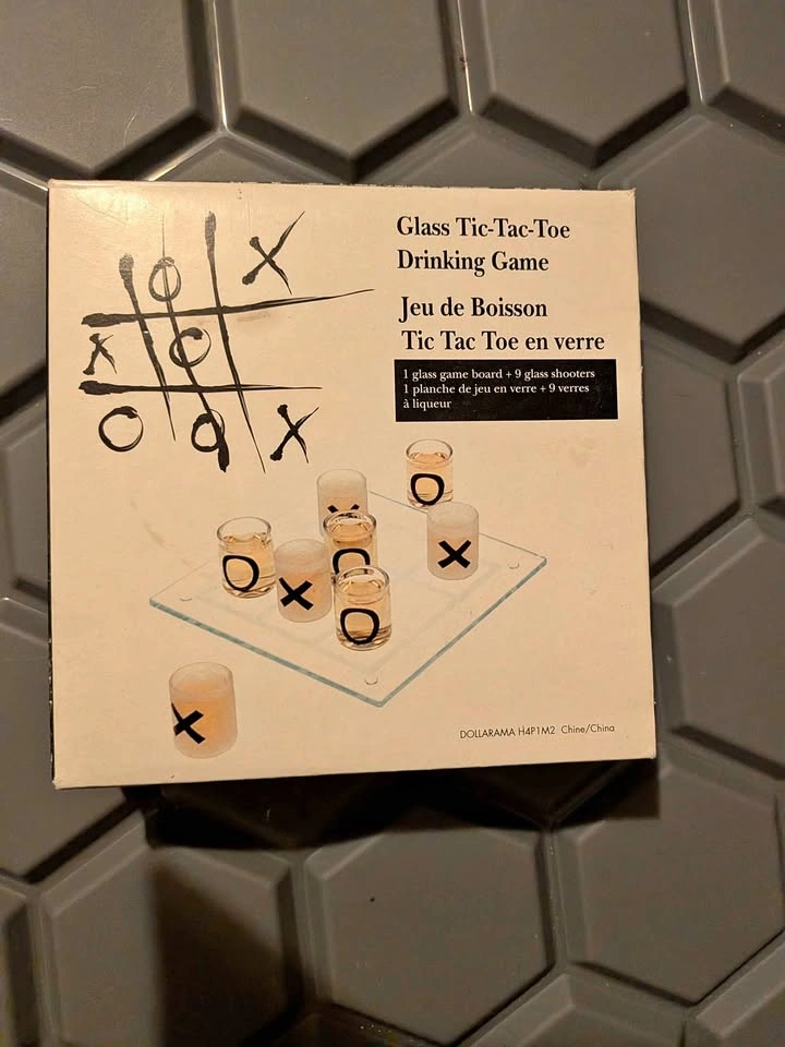 Glass Tic Tac Toe game