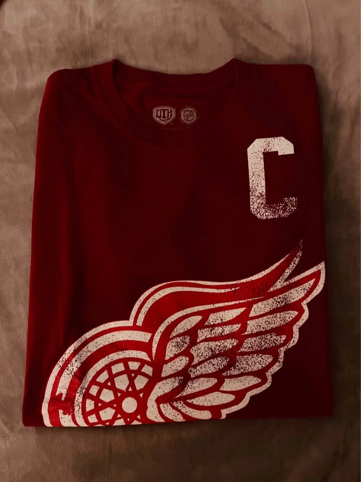 Detroit Red Wings shirts (2) - photo 2