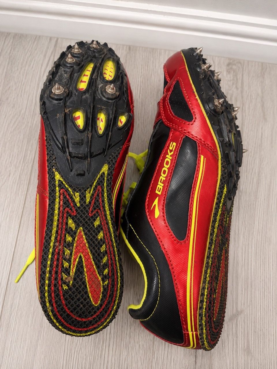 Brooks PR Sprint 10.45 Track & Field Spikes - Black/Red/Neon - photo 4