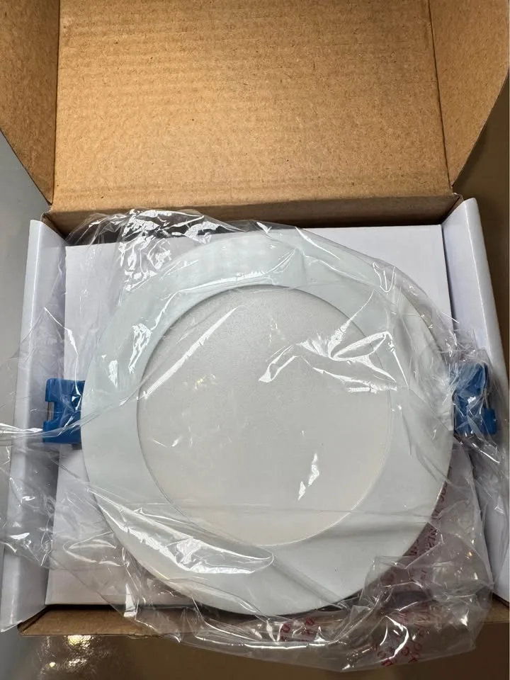 Brand new pot lights DIMMABLE 4” ($5 each) retail $30 each! image indicator(7)