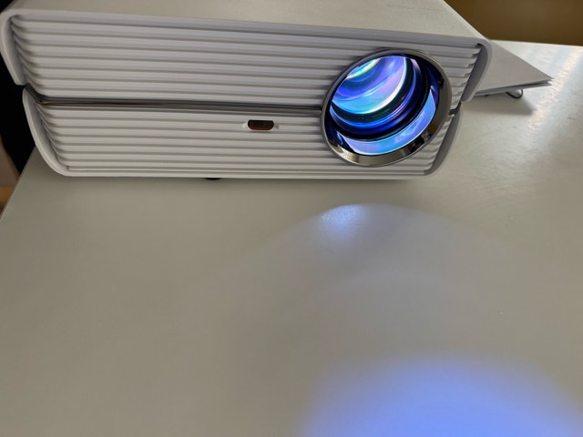 Projector with 2 HDMI port - photo 2
