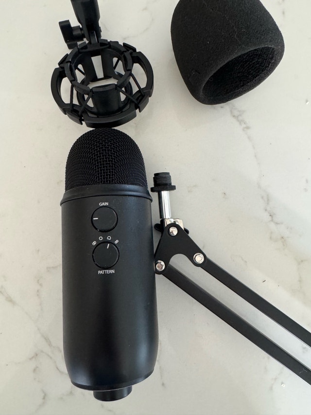 Blue Yeti USB Microphone Black - photo 4
