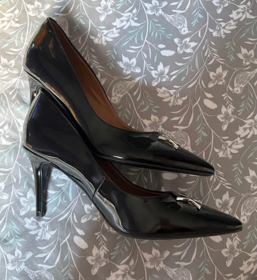 Calvin Klein Leather Pointed Toe Heels - photo 3