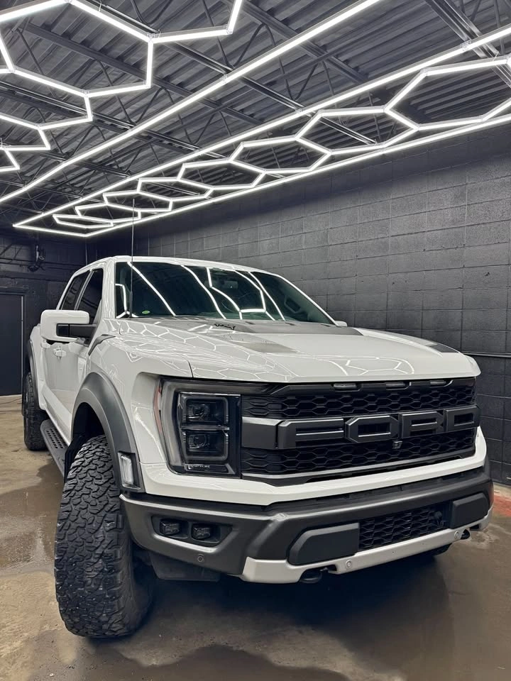 Deep Interior & Exterior Detailing - Calgary