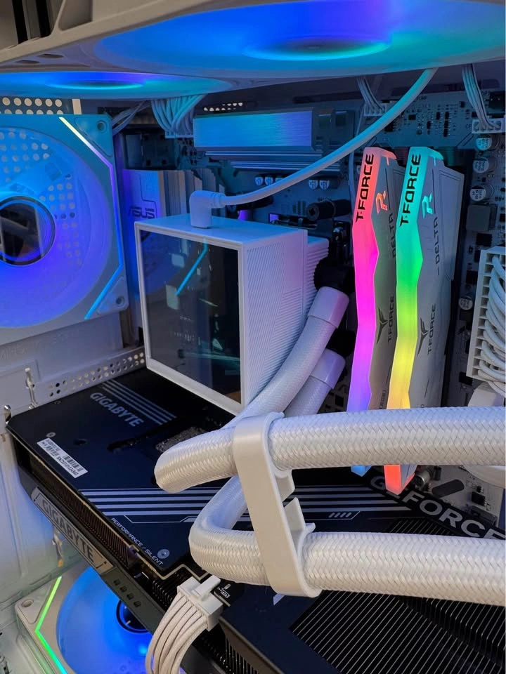 RTX 5080 | Ryzen 7 9800x3D | 32GB RAM | 2TB NVME SSD - High End - photo 3