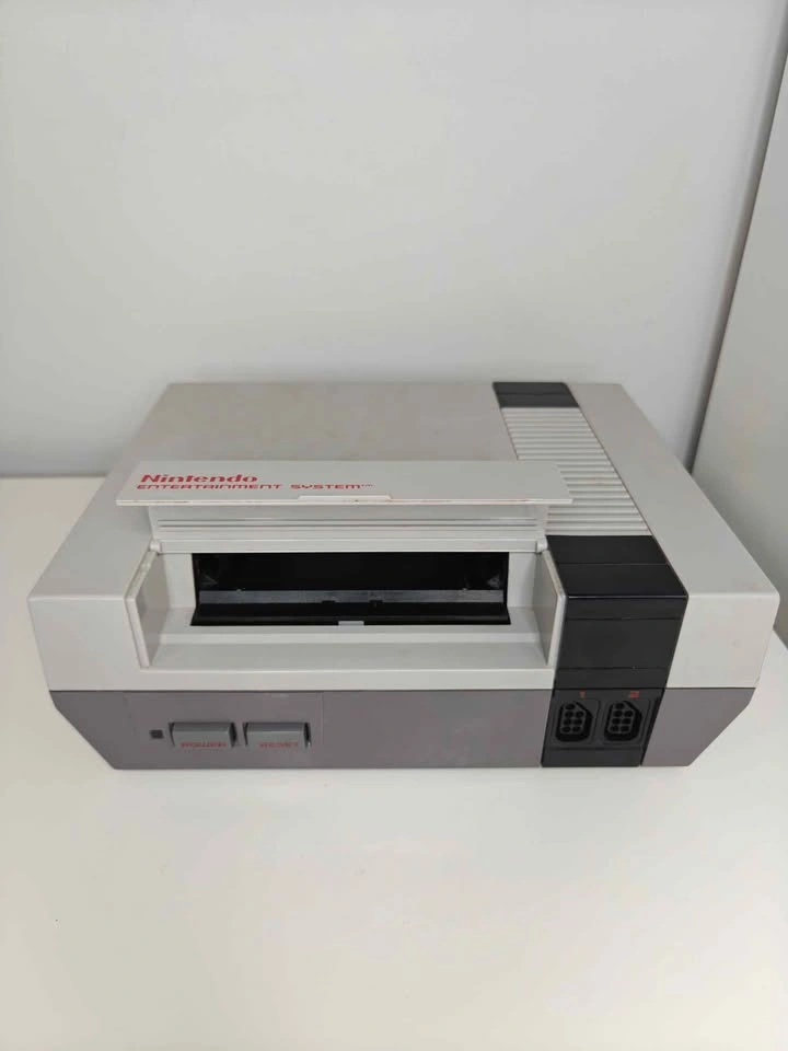original Nintendo Entertainment System (NES) console with contro - photo 5
