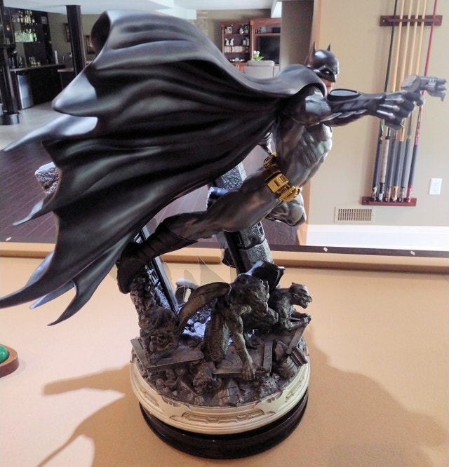 Batman Arkham Knight Exclusive Statue - photo 5