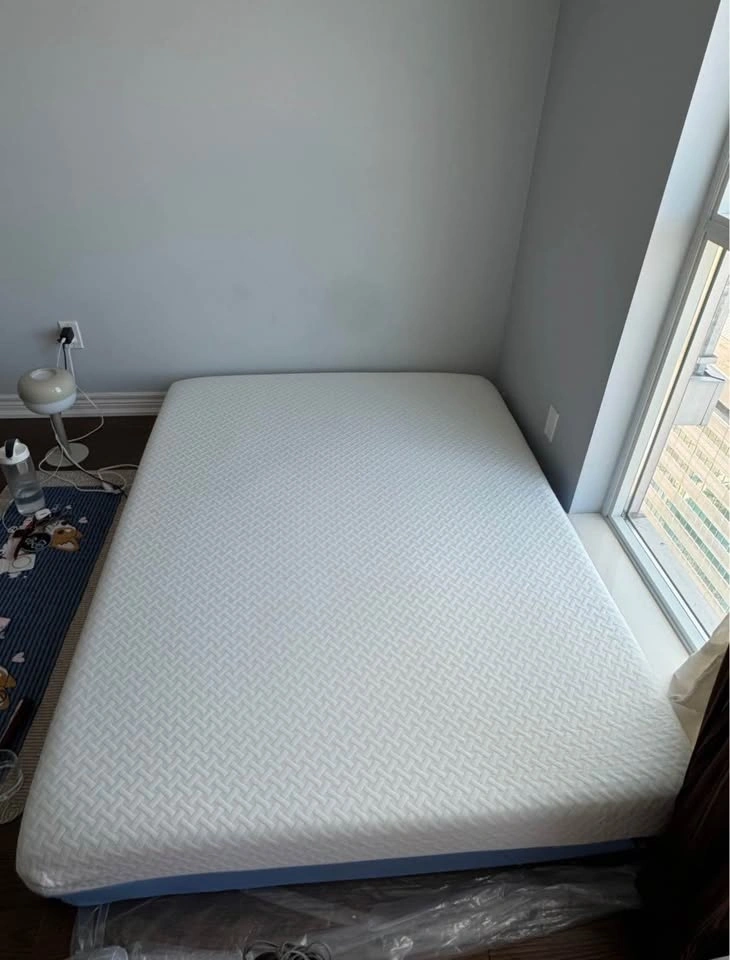 Double bed and mattress - photo 4
