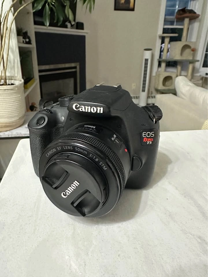Canon Rebel T5 Bundle – Camera + 2 Lenses - photo 2