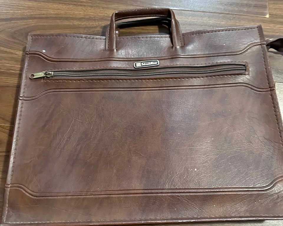 Price drop!!! Vintage Stradellina Brown Leather Men's Bag