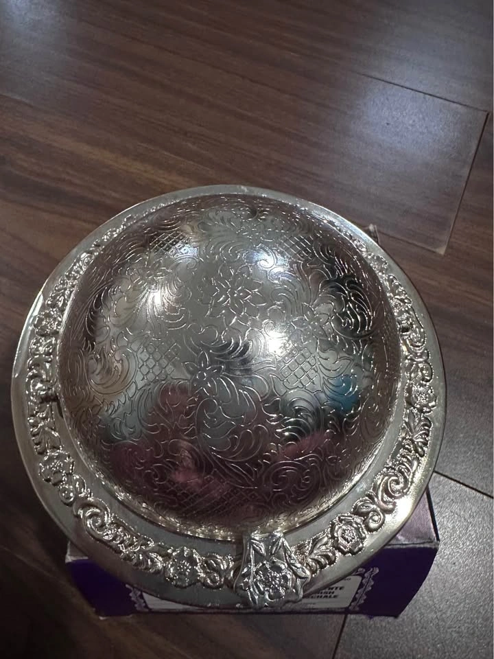 Queen Anne Silver-plated Three Footed Dome Butter Dish - photo 2