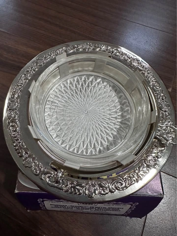 Queen Anne Silver-plated Three Footed Dome Butter Dish - photo 3