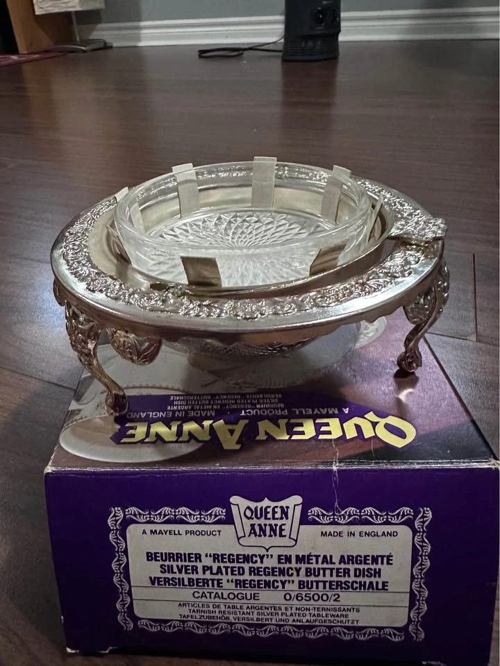 Queen Anne Silver-plated Three Footed Dome Butter Dish - photo 4