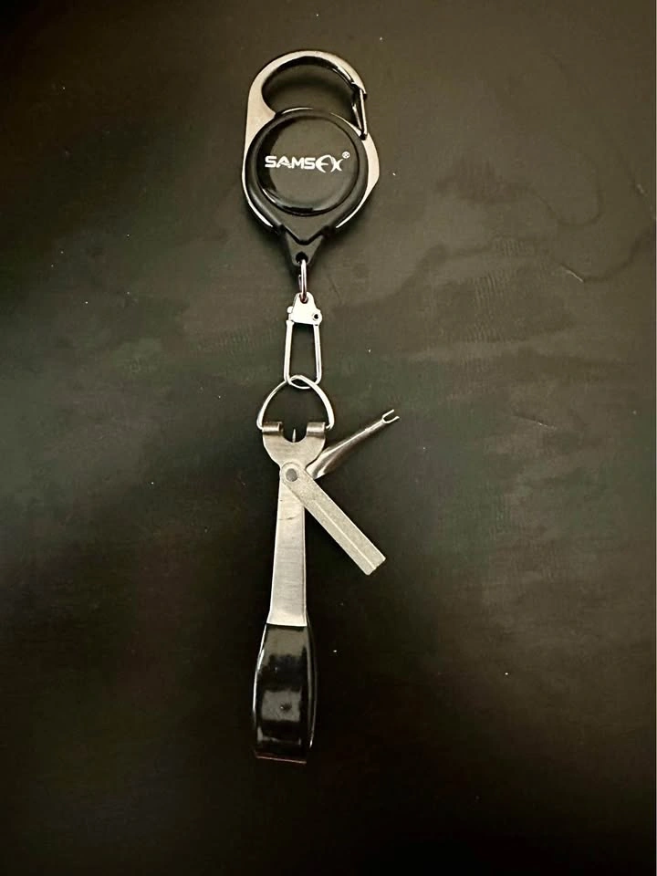 SAMSFX Fishing Line Nipper with Retractable Zinger - photo 2